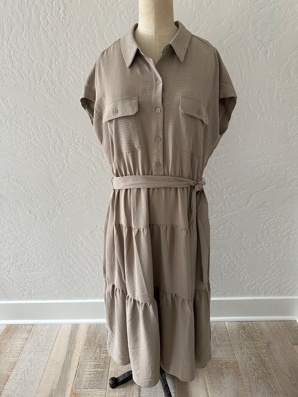 DKNY Womens Roll Sleeve Button Front Tie Waist Tiered Midi Dress $134 NEW Size 2